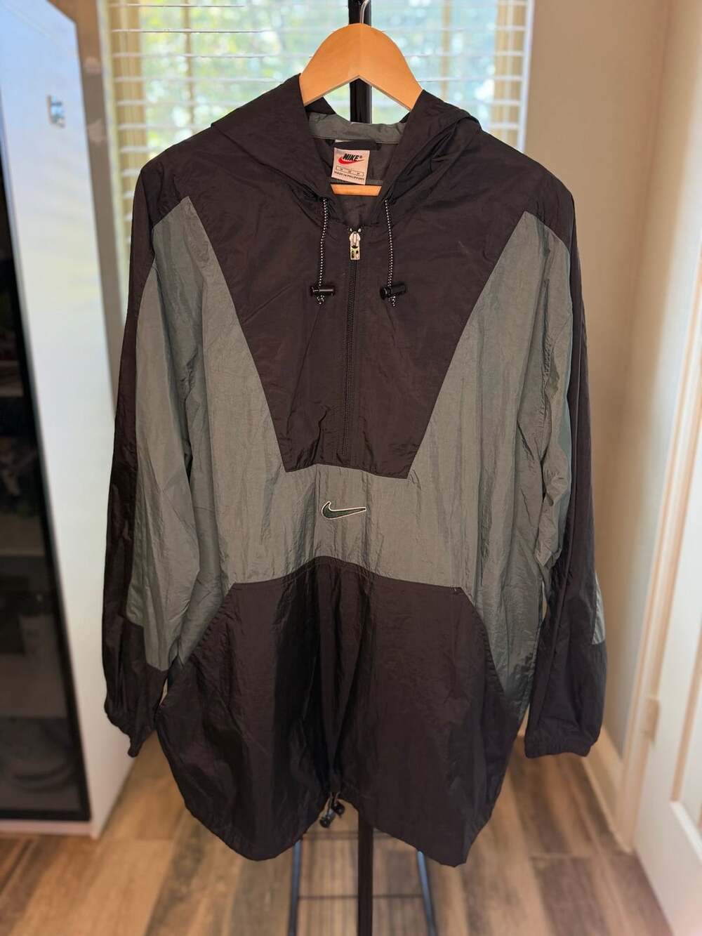Vintage 90s Nike Center Swoosh Pullover Hooded Windbreaker Jacket Black Green